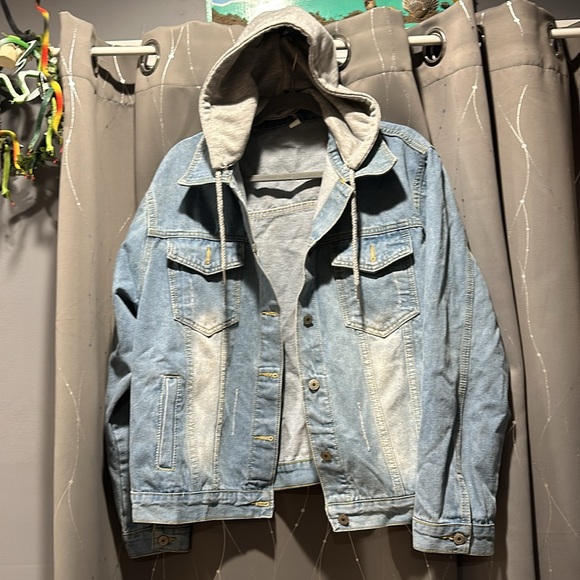 XL Jean jacket detachable hood - Picture 4 of 4